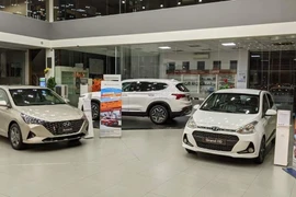 Toàn cảnh giá xe ô tô Việt Nam: Giảm triền miên vẫn "ế khách"
