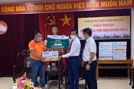 Quỹ Phát triển Tài năng Việt tiếp năng lượng cho lực lượng chống dịch Hà Tĩnh