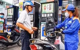 Giá xăng giảm còn 11.000 đồng/lít vào ngày mai?