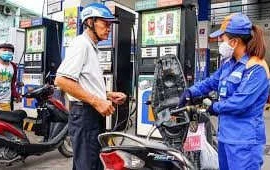 Giá xăng giảm còn 11.000 đồng/lít vào ngày mai?