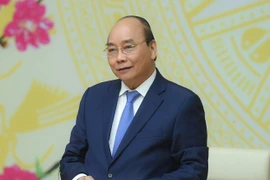 Thủ tướng: ‘Cuộc sống vẫn phát triển, người dân cần có thu nhập’