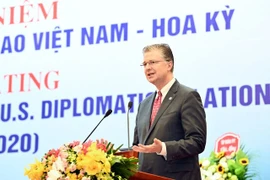 Đại sứ Mỹ: Khẩu trang Việt Nam đã giúp cứu sống nhiều người dân Mỹ!