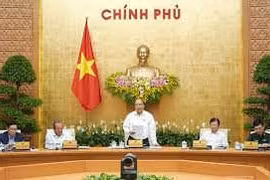 Tiến tới bỏ chế độ “biên chế suốt đời”