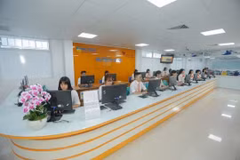 TPHCM: Hai trường Đại học đầu tiên cho sinh viên nghỉ học đến đầu tháng 5 