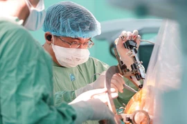 Kích thích não sâu trong điều trị Parkinson hiệu quả ra sao?