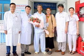 Nam bệnh nhân sức khỏe hồi phục sau khi được ghép thận tự thân