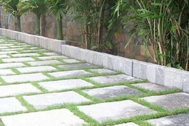Chọn đá lát ở sân vườn