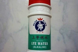 Uống nhầm nước tro tàu làm bánh ú, bé gái 3 tuổi bị bỏng thực quản