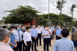 Dịch tại Bắc Giang ‘rất nóng’, Bộ trưởng Y tế đề nghị nâng mức phong tỏa