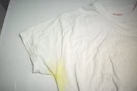 Đồng phục bí, nóng gây mùi hôi