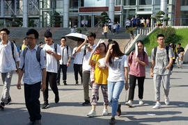 Bán trường chuyên, bất bình đẳng xã hội càng nghiêm trọng