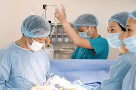 Truyền ối cho thai nhi như thế nào?