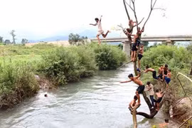 Sẹo chi chít do nghịch