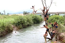 Sẹo chi chít do nghịch