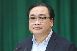 Ông Hoàng Trung Hải bị cảnh cáo