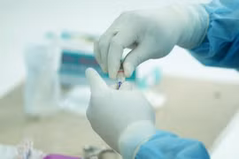 Đợt dịch Covid-19 mới: Phát hiện nhiều biến thể lây lan nhanh