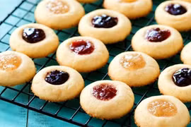 Bánh hết hạn ăn vẫn ngon