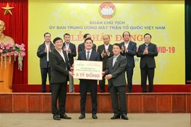 Tập đoàn Hưng Thịnh tiếp tục ủng hộ 20 tỷ đồng phòng, chống dịch Covid-19