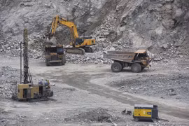 Khai thác quặng tại mỏ đồng Sin Quyền, huyện Bát Xát (Lào Cai).