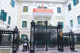 Cấm người dân quay phim, chụp ảnh cán bộ tiếp dân: Đàng hoàng thì sao phải ngại!