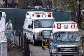 Covid-19: Hơn 1,5 triệu người nhiễm, kinh tế toàn cầu thiệt hại chưa từng thấy