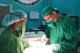 Tự dưng chít hẹp bao quy đầu