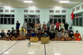 Tại hiện trường, cảnh sát thu giữ hơn 150 triệu đồng, 45 xe các loại và nhiều tang vật phục vụ đánh bạc.