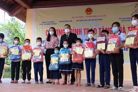 SHB hỗ trợ hộ nghèo, gia đình chính sách khó khăn và trẻ em có hoàn cảnh đặc biệt tại tỉnh Bến Tre