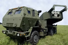 Quân đội Ukraine bắt đầu được huấn luyện sử dụng pháo phản lực HIMARS M142