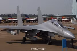 Trung Quốc triển khai máy bay tác chiến điện tử J-16D gần eo biển Đài Loan, sẵn sàng cho xung đột