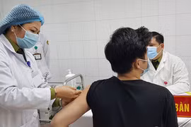 Tác dụng phụ vắc xin Covid-19 Nanocovax thấp hơn Pfizer, Moderna