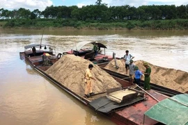Nghệ An: Kiểm tra hoạt động khai thác cát, sỏi trên các tuyến, vùng nước thủy nội địa