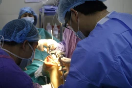 Nguyên nhân thất bại trong phẫu thuật thay khớp gối