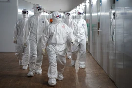 Bài toán nhân lực TP.HCM cần giải để chống dịch 'trường kỳ'