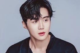 Kim Seon Ho lật ngược tình thế, dẫn đầu bình chọn Giải thưởng nghệ sĩ châu Á