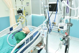 Việt Nam sản xuất máy oxy dòng cao