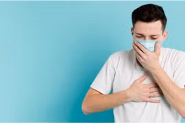 Không chủ quan với ho, hắt hơi, sổ mũi lúc giao mùa