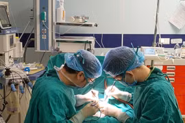 Trẻ đau bụng, vàng da cẩn thận u nang ống mật chủ