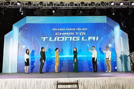 Hà Nội: Kích hoạt sự kiện không dùng tiền mặt “chạm tới tương lai”