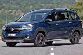 Suzuki XL7 bất ngờ ra mắt trong đêm, giá bán cạnh tranh mạnh với Mitsubishi Xpander