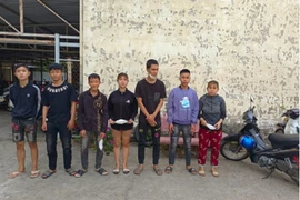 Nhóm đối tượng tại cơ quan công an.