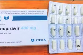 Liên quan đến kinh doanh trái phép thuốc Molnupiravir tại TPHCM, gọi tên các quận nào?