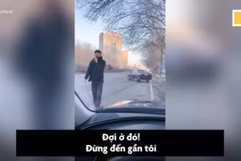 Cách giao đồ ăn độc lạ thời dịch virus corona tại Trung Quốc