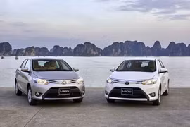 Toyota Việt Nam công bố giá xe CKD mới