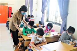 Hà Nội: Học sinh tiểu học và lớp 6 ở ngoại thành đi học từ 10/2 
