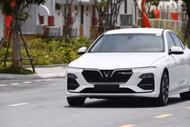 VinFast gia hạn ưu đãi "3 Không" về giá cho xe Lux và Fadil