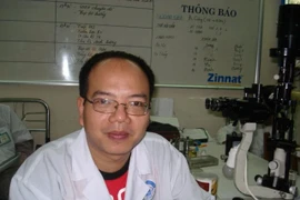 Sử dụng thuốc nhỏ mắt Tobradex