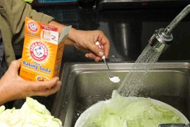 Baking soda không loại thuốc trừ sâu trên rau, củ, quả