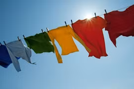 Làm thơm quần áo sau khi cất trữ