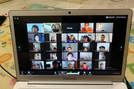 Kiểm tra học kỳ trực tuyến: Không bật camera, không công nhận kết quả